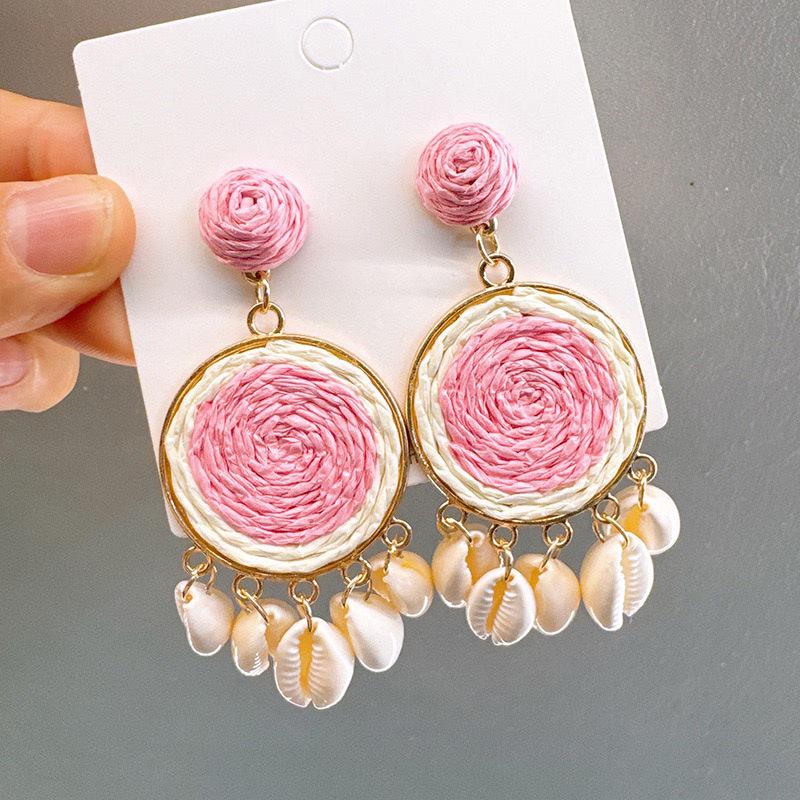 Böhmische Raffia Quaste Muschel Ohrstecker für Damen – Übertriebener High-End Resort Stil