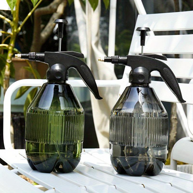Large Capacity Plastic Handheld Mist Spray Bottle - Adjustable Nozzle, Easy-to-Use Watering Can for Gardening & Home Use