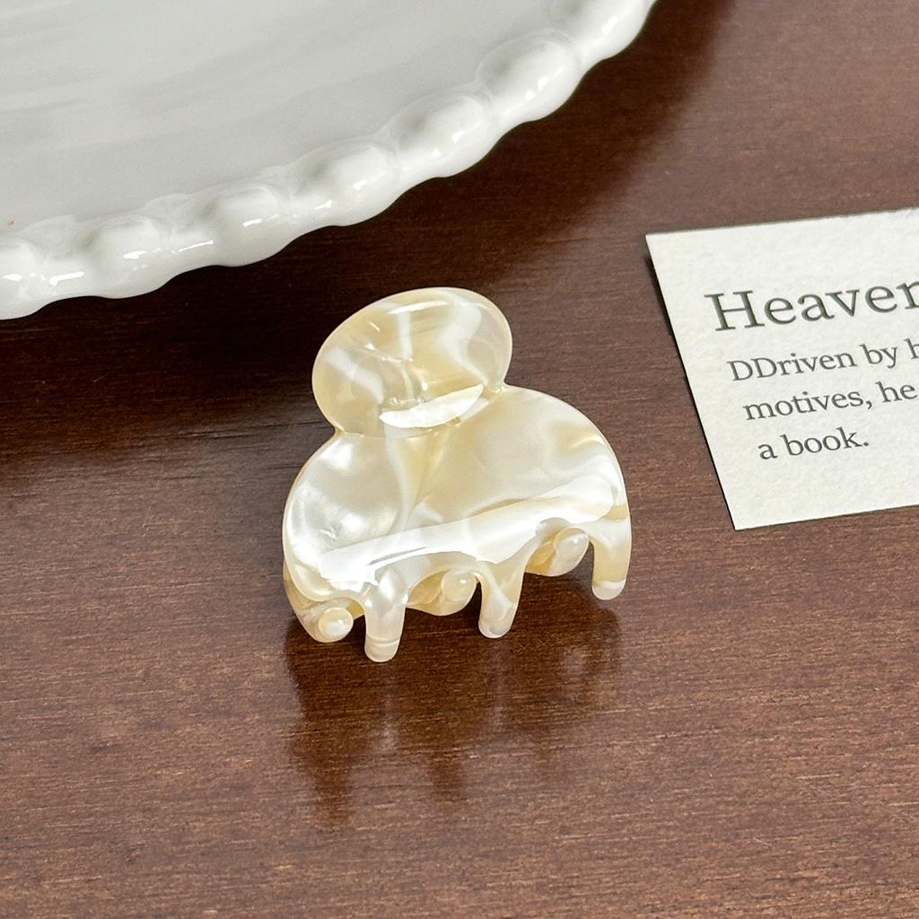 Mini Handcrafted Unique Hair Claws In Stylish Patterns For Womens Fashion And Wear Casual