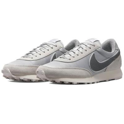 Daybreak SE Grigio Fumo Chiaro/Polvere di Fotoni/Grigio Fumo/Bianco - DN3399-001