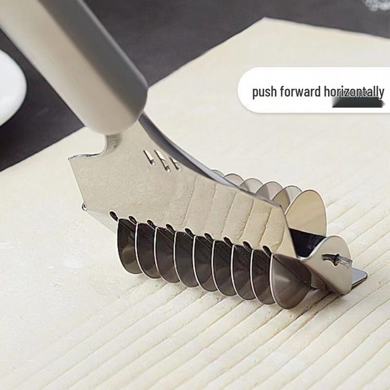 Stainless Steel Multifunctional Noodle Cutter and Peeler