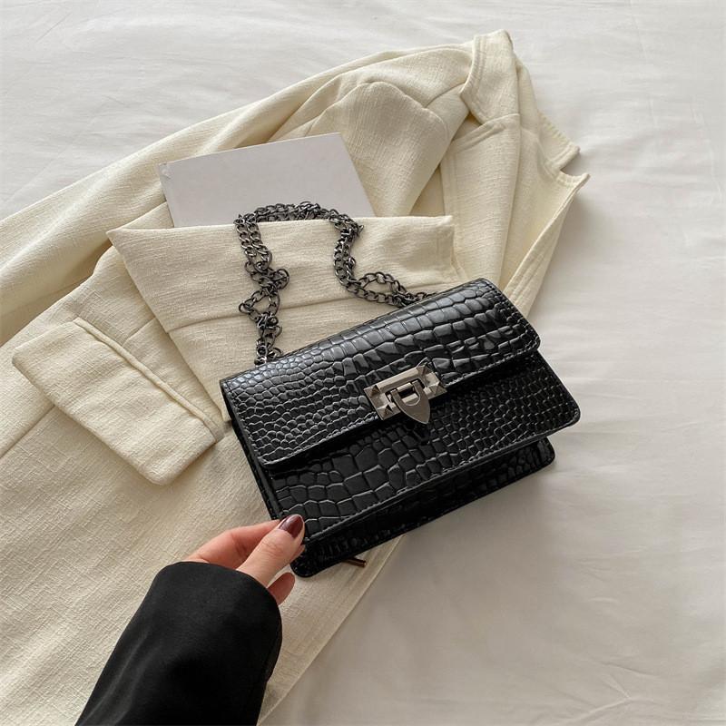 Trendy Retro Chain Shoulder Bag For Women Stylish Square Crossbody Bag 2024 New Fashion