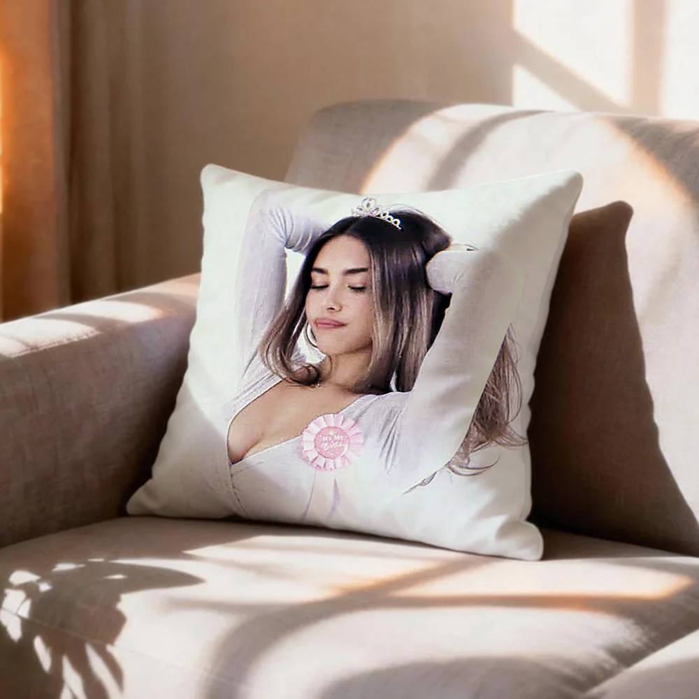 COOL SINGER MMadison Beer Pillow Case Pattern Printed Pillowcase For Living Room Sofa Cushion Cover