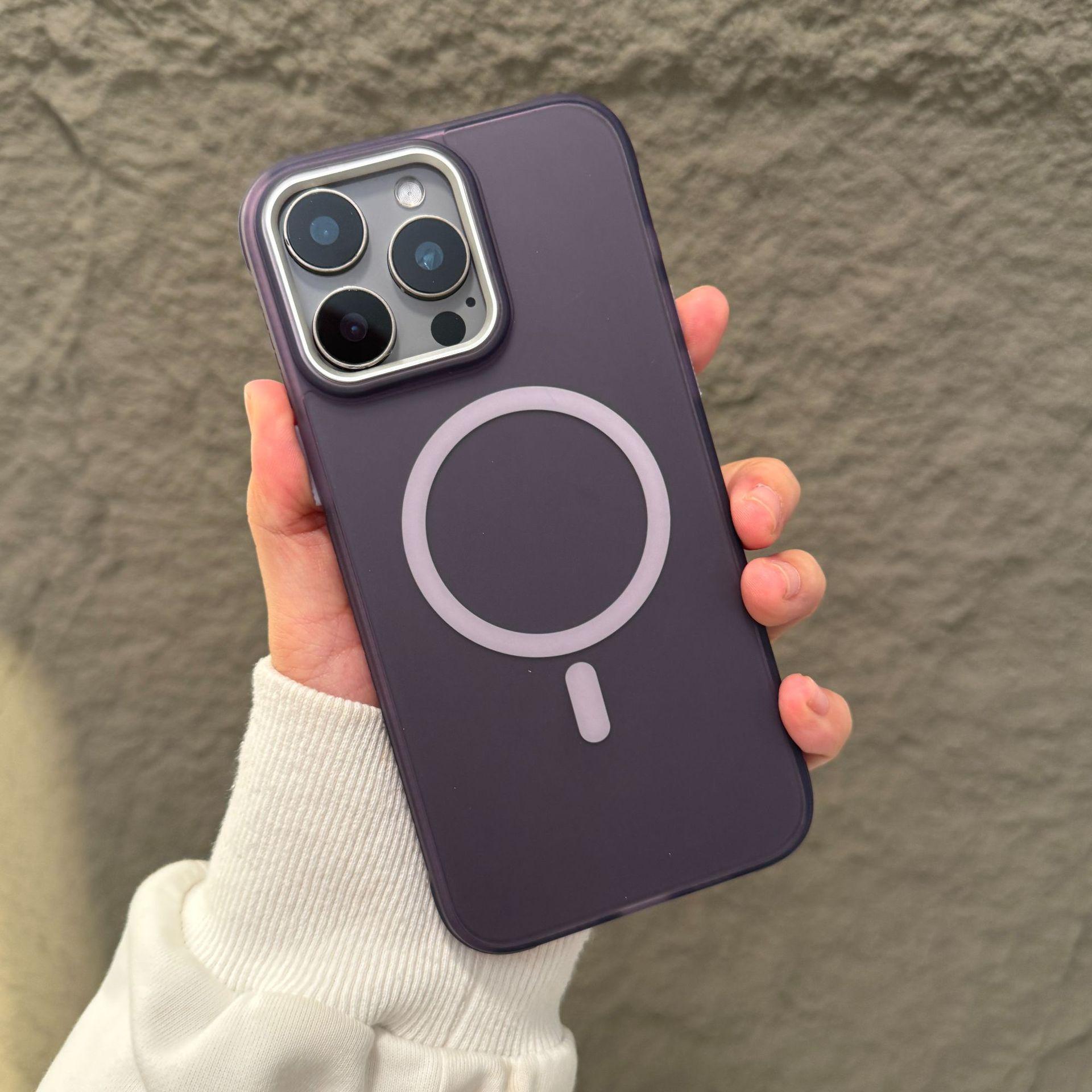 

Michelin Large Hole Is Suitable for The Magnetic Absorption of IPhone 16 ProMax Phone Case and The Anti Drop Simple PC Protective Case of Apple 15 iPhone16