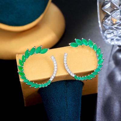 CMM Designable Fashion Brand Jewelry Orecchini a bottone grandi con zirconi verdi eleganti a foglia semicircolare per le donne