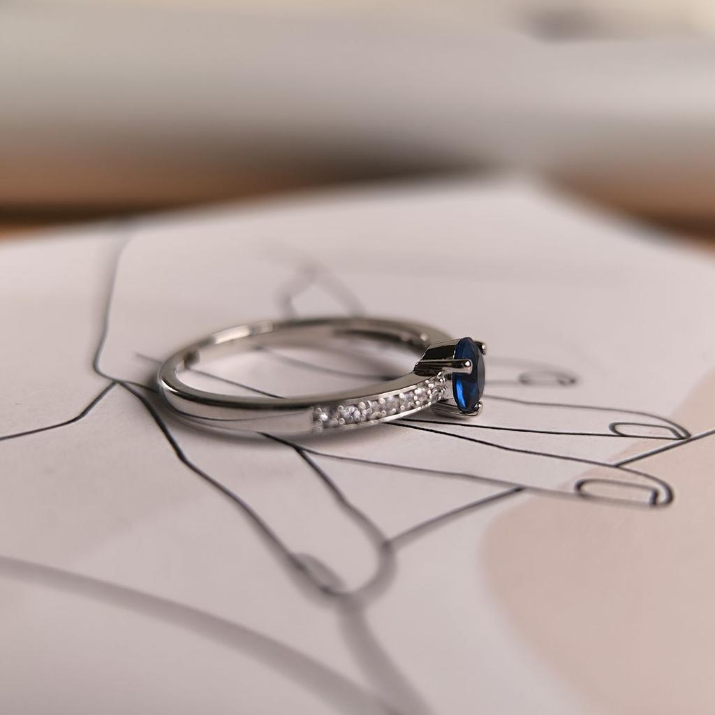 Серебряное кольцо с сапфиром nano 0.536ct, вес изделия 1,9 гр (2189053)