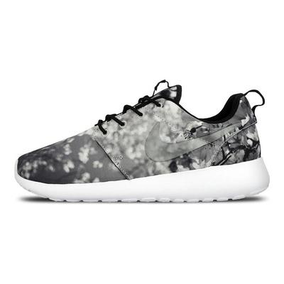 Roshe One Flor de Cerejeira Feminino 819960-001