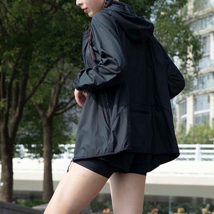 Mizuno Solid Color Minimalist Brand Logo Lightweight Water-Resistant Woven Long Sleeve Jacket Unisex jackets Black J2CE41P3-09