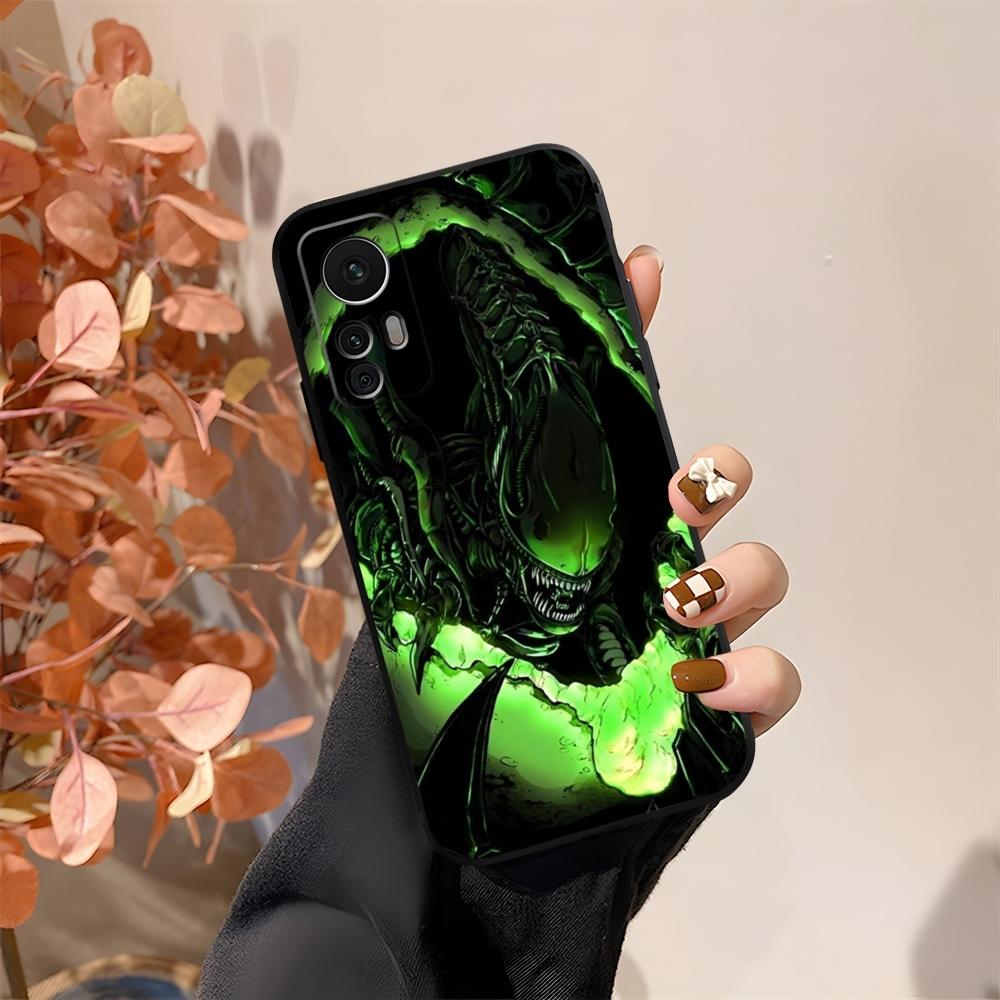 Movie Alien Xenomorph Phone Case Fundas For Xiaomi 15 14 12 Lite Pro 13 11t POCO X5 M6 M5 X6 X3 F5 F6 Pro Cover
