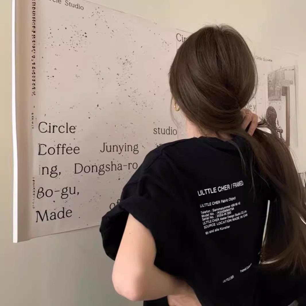 

Женская футболка больших размеров с коротким рукавом серого цвета - Шикарный стиль Гонконга с принтом букв для весны и лета XL (115-130 jin)