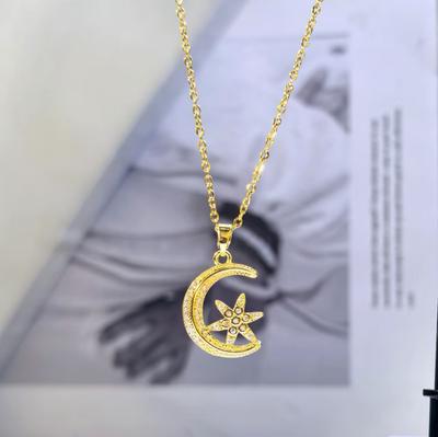 Collana Luna Piena di Diamanti da Donna Lusso Leggero Versatile Rame Zircone Micro-Intarsiato Raffinata Catena Clavicolare