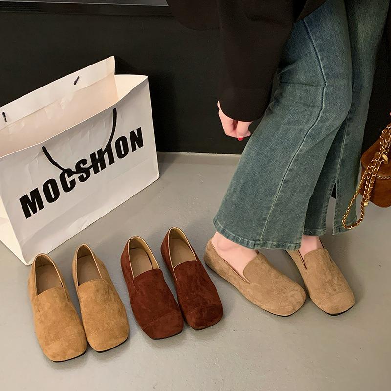 Retro Flat-soled Doudou Shoes Women's New Spring and Summer One-pedal Skirt Grandma Single Shoes