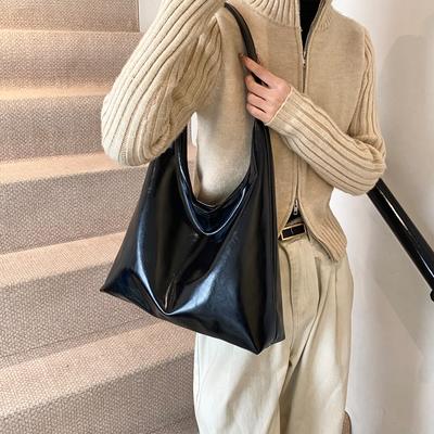 Minimalist Shoulder Tote Bag for Women  Soft PU  Large Capacity & Magnetic Handbag   Ideal for Daily Use Commut