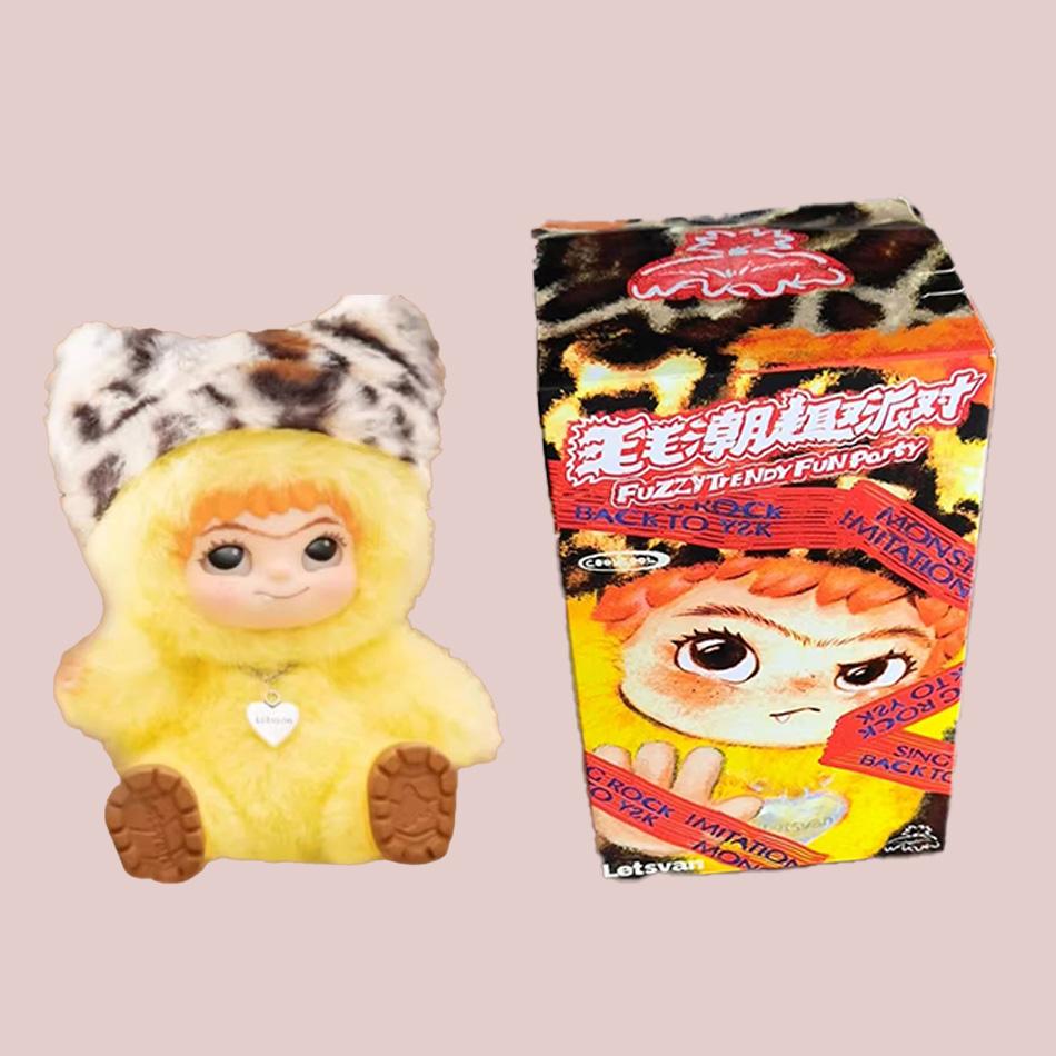 Wakuku Genuine Fuzzy Trendy Fun Party Series Blind Box Vinyl Action Figure Pendant Face Mystery Gift for Children Surprise Toy