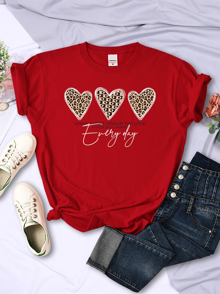 

Spread More Love Every Day Printing T-Shirt Women Casual Breathable Tshirts Soft Casual Tees Vintage Loose Short Sleeve Female M