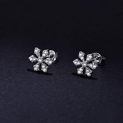 Anti-allergic Fashion Women's Six-leaf Snowflake Flash Diamond Zircon Earrings Popular Jewelry
