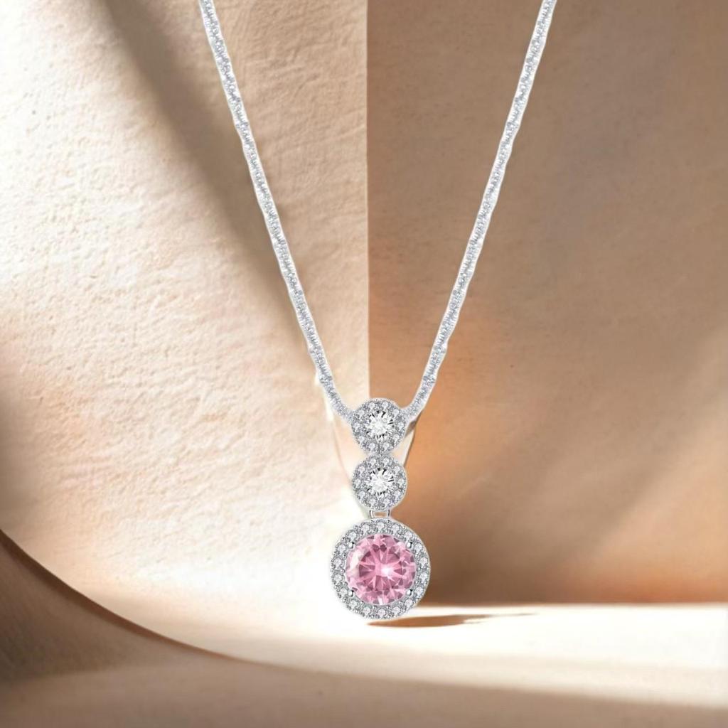 Elegant S925 Sterling Silver Zircon Circle Pendant Necklace - Luxurious, Versatile, High-End Fashion Accessory.