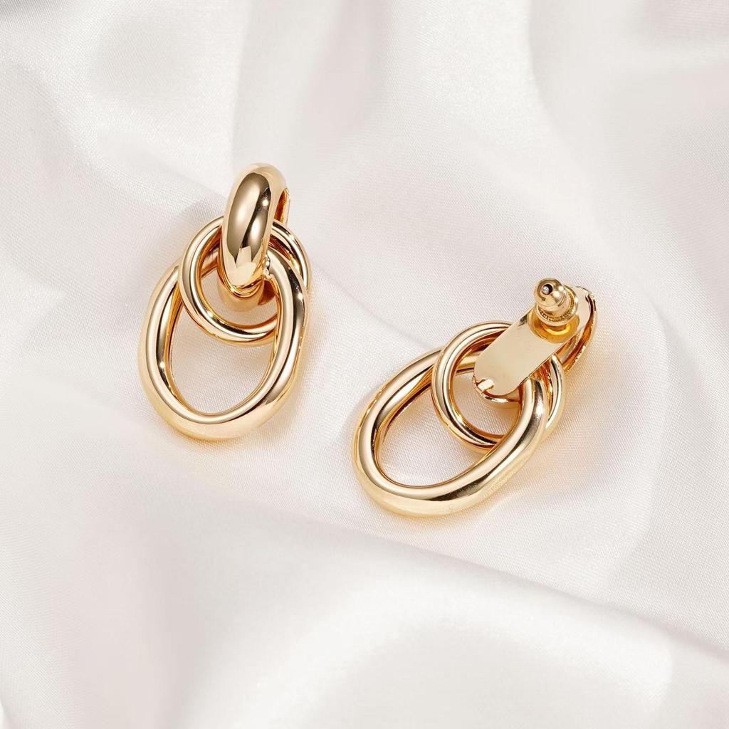 European-American Geometric Twist Circle Earrings – Stylish, Multi-layered, and Versatile