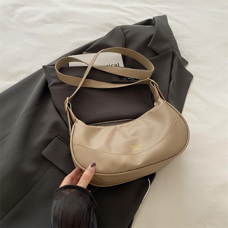 Retro bag women's 2025 new autumn shoulder bag fashion handbag casual simple personality oblique span dumpling bag