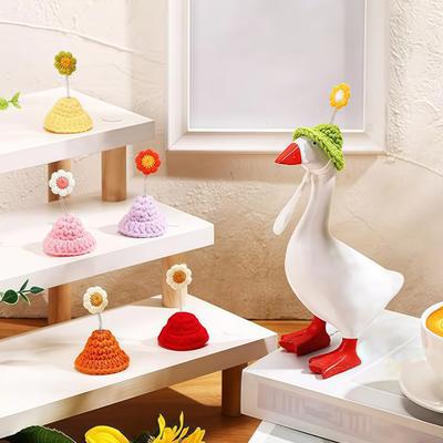 6/8Pcs Goose Statue Mini Knitted Hat with Adjustable Strap Desktop Goose Crochet Cap Headwear Christmas Holiday Party Dress-up Outfit