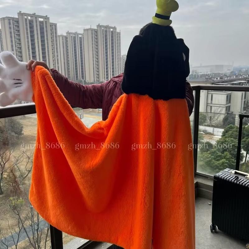 Goofy Goof Mickey'S Revue Cute Cartoon Hooded Blanket Thickened Wearable Cape For Office Dorm Nap Air Conditioning Blanket Gift