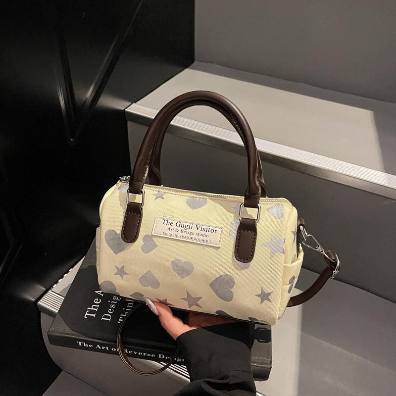 Large Capacity Leisure Senior Sense of Modeling Soft and Durable Fashion Exquisite New Light Luxury Commuter Slanting Cross Shoulder Handbag