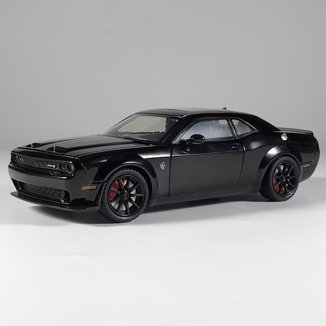 

1:24 Dodge Challenger Hellcat Redeye Flash Version Литий Металевий Модель Автомобиля Американський М язовий Автомобіль Настільний Комп ютерний Декорація Подарунок чорний