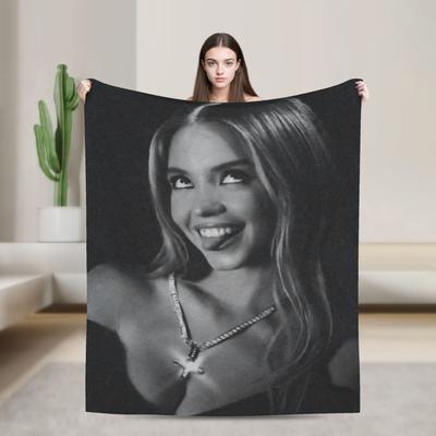 Soft Warm Blanket Camping Sydney Sweeney American Actress Photo Pattern Bedding Throws Flannel Bedspread For Bedroom Sofa Cover