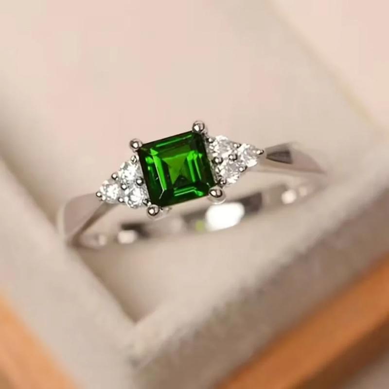 Trendy Flower Shape Rose Gold Color Two Piece Set Inlay Stone Rings For Women Fashion Rings Accessories Custom Jewelry