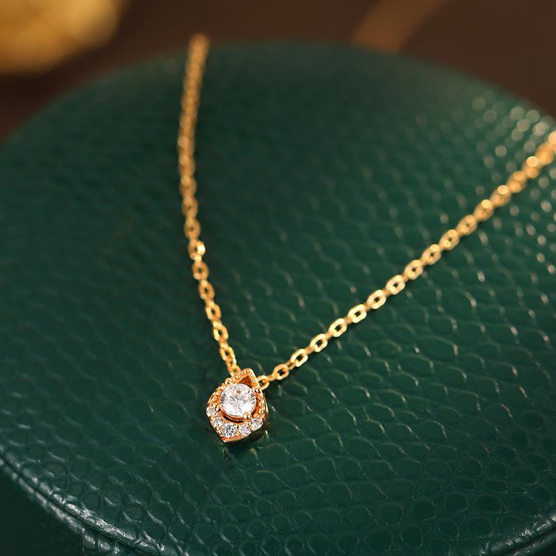 

925 Sterling Silver Light Luxury Water Droplet Zircon Pendant Necklace for Women French Style Light Luxury Wedding Party Jewelry золотой