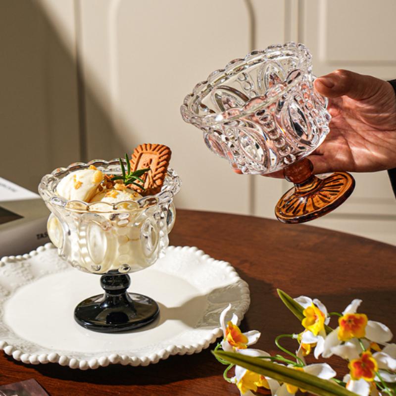 Leichter Luxus Geprägtes Sonnenblumen-Hoher Stiel Glas Eisbecher Joghurtbecher Dessertbecher Milchshake-Becher