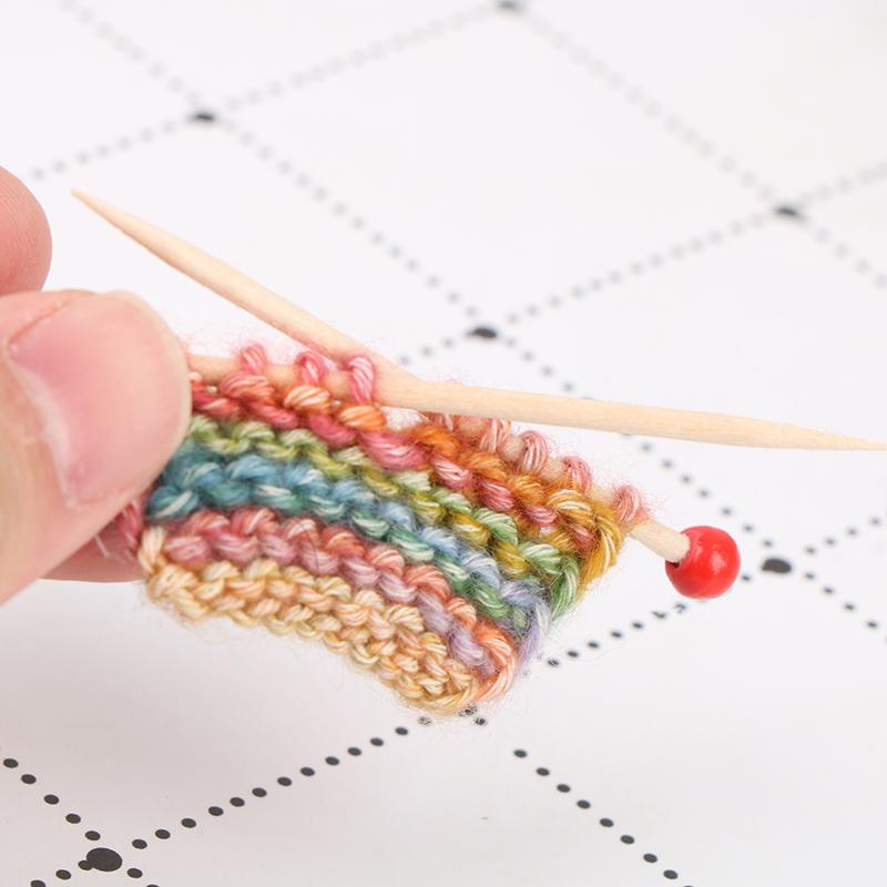 1/12 Miniature Dollhouse Simulation Thick Knitted Sweater Model Diy Accessories Decorative Ornament