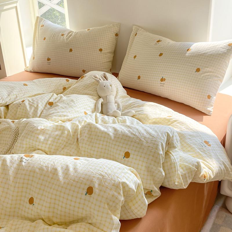 Class A Small Floral Cloud-like Cotton Bedding Set - Includes Duvet Cover, Sheet, Bed Skirt (3 pcs)