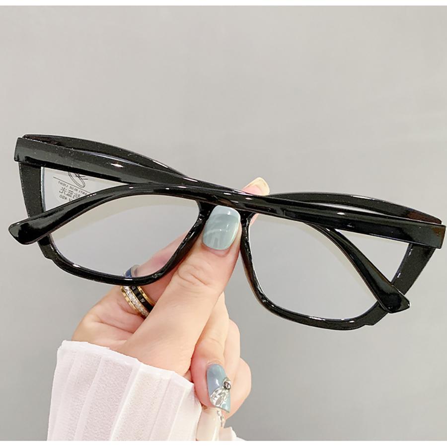 Модные очки с оправой — фото 8