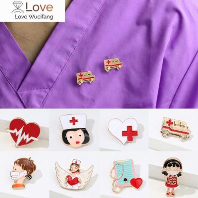 Creative Cute Medical Theme Brooches Exquisite Enamel Metal Brooches For Nurse Doctor Stethoscope Ambulance Shape Lapel Badge
