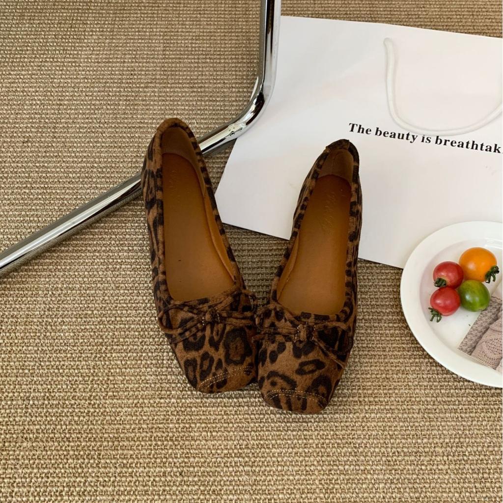 2025 new square head bow versatile light mouth soft bottom suede flat bottom Doudou pregnant women's single shoes
