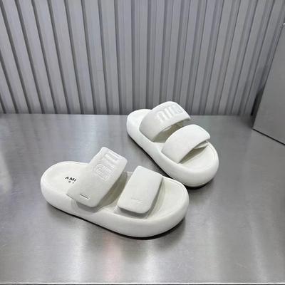Sapatos de mulher – Sandálias