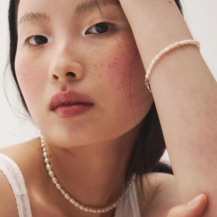 Mini Oval Pearl Bracelet