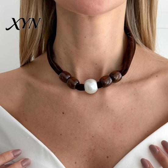 Fabric Necklace with Metallic Beads Leopard Print Scarf Choker, Faux Pearl Beads, Soft Adjustable Velvet Choker Fashion Jewelry for Women Daily
