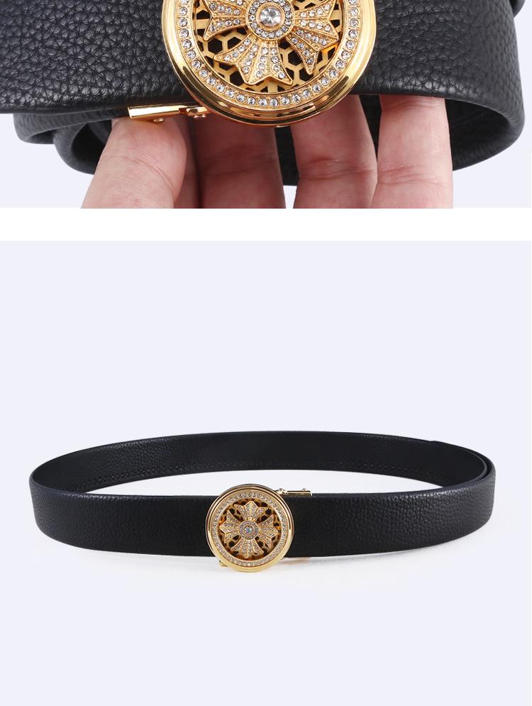 Pánský legovaný pásek z hovězí kůže s automatickou přezkou pro běžné a všestranné nošení