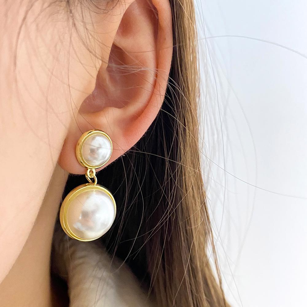 Boucles d'oreilles élégantes de couleur or pour femmes, tempérament blanc, boucles d'oreilles irrégulières, bijoux tendance, cadeaux