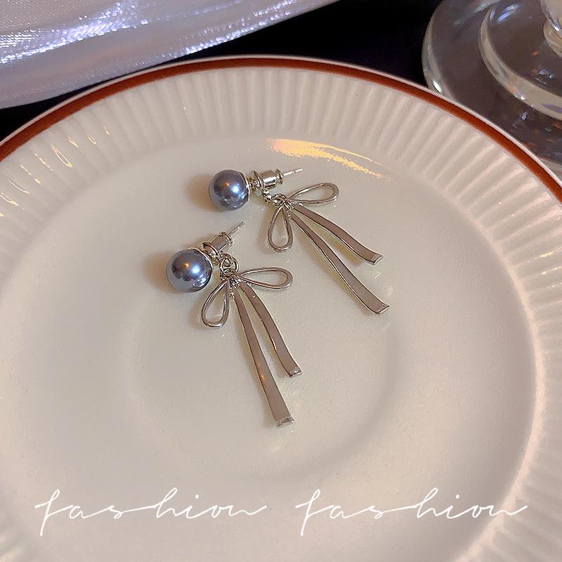 Korean-Style Diamond Tassel Bow Earrings - Elegant Long Earrings for All Occasions