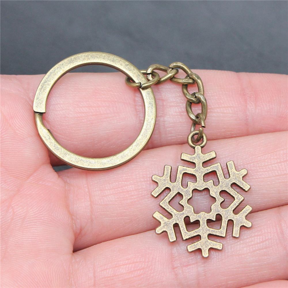 Christmas Day Holiday Festive Keychain for Men New Arrival Casual Graduation Gift Vintage Wallet Accessory
