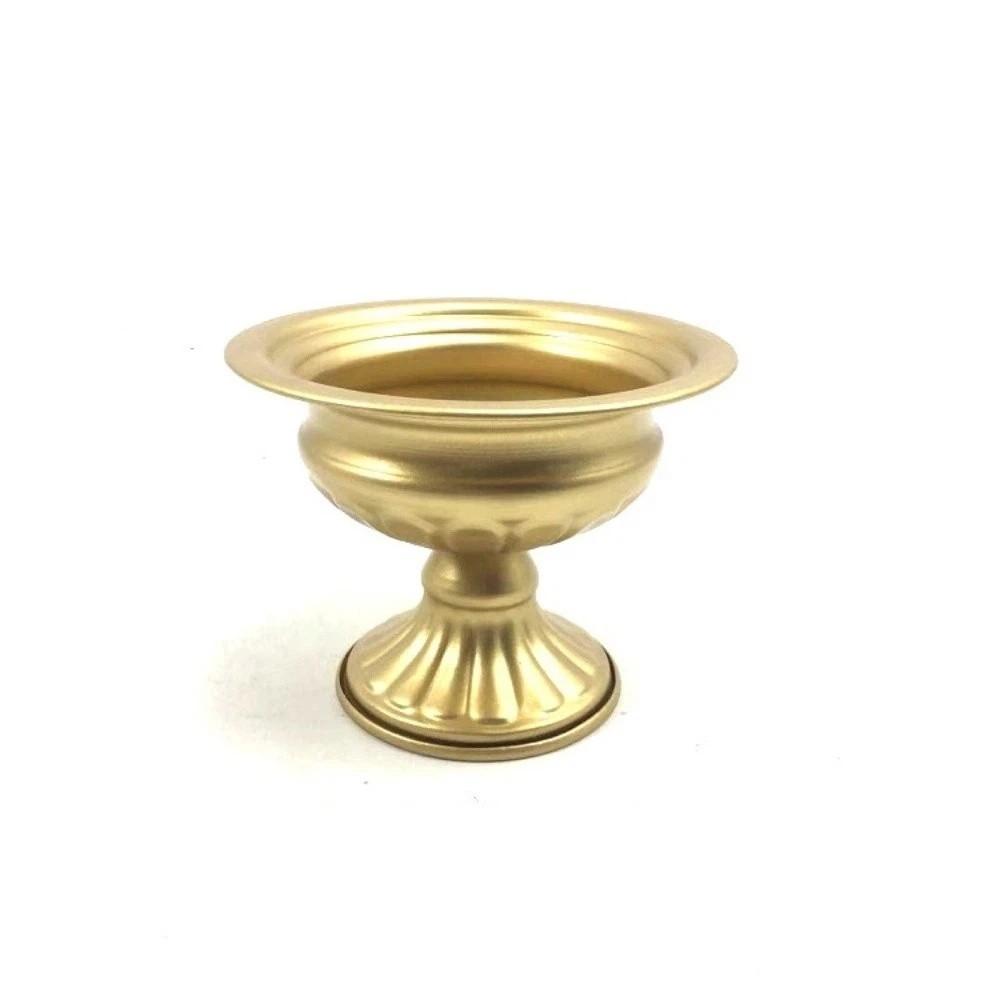 

Retro Urn-shaped Vase Metal Flower Pots Centrepieces Flower Vase Home Decoration style 1