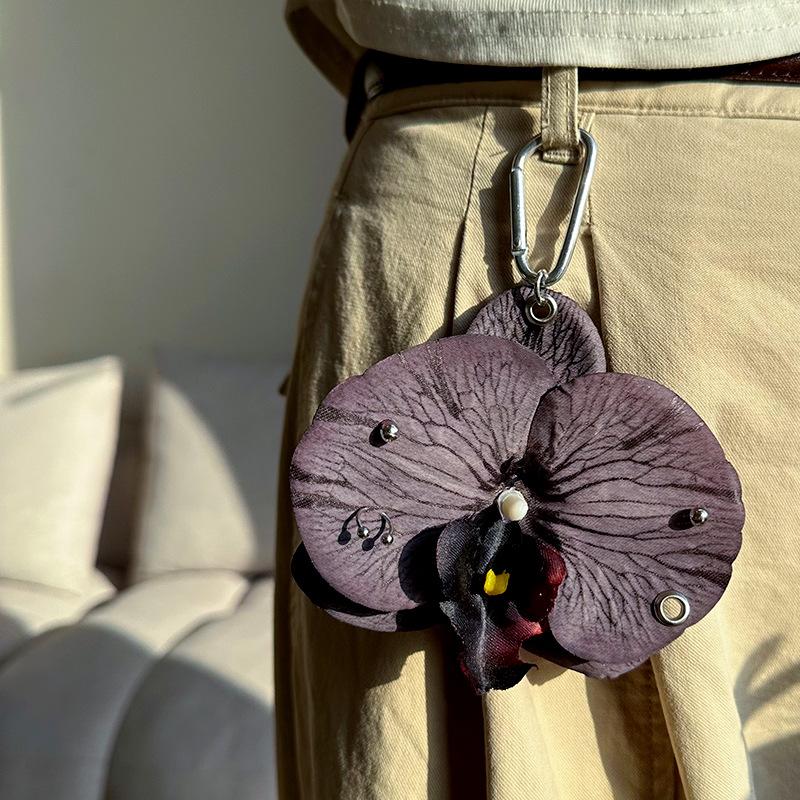Sweet Exquisite Phalaenopsis Orchid Keychain Creative Simulation Flower Pendant Fashion Backpack Hangings Decor Accessories Gift
