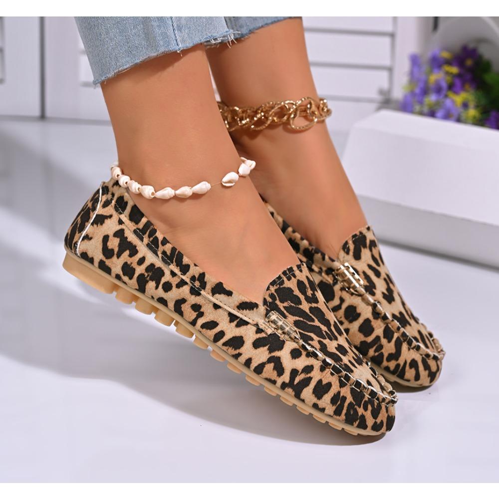 New Sexy Outerwear Leopard Print Flat Pointed Toe Casual Comfortable Walking Shoes Loafers Flats Casual Women Shoes