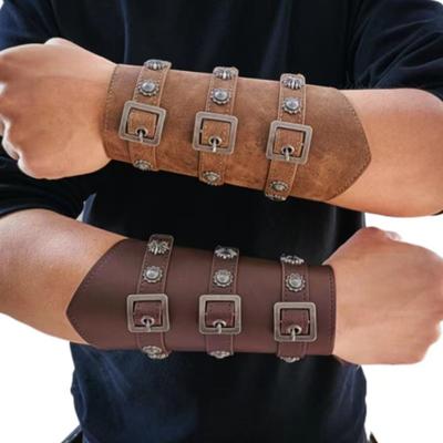 Arm-Armband im Vintage-Stil, verstellbar, breite Anwendung, handgeschnitten, auffällig, verzierter Arm aus Kunstleder