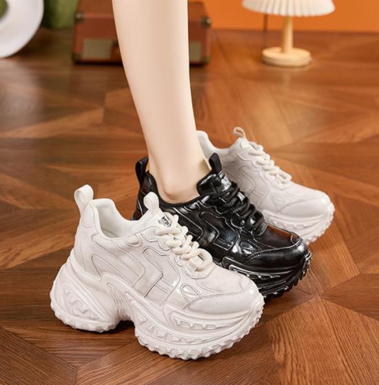 Fashion 10CM Genuine Leather Chunky Sneakers for Women Fashion Sneakers Walking Shoes Platform Heel Sneakers Women Casual Shoes