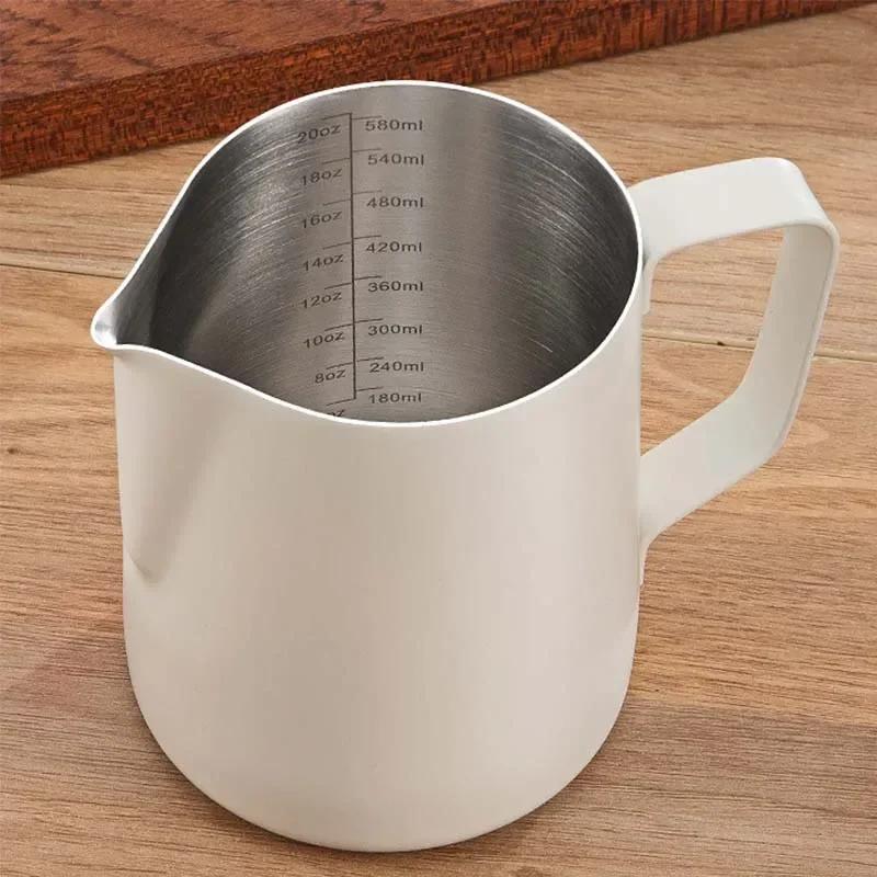 Pichet à mousse en acier inoxydable 304, avec échelle, pour café au lait, à la vapeur, accessoires créatifs pour la cuisine et le café Pichet à mousse en acier inoxydable 304, avec échelle, pour café au lait, à la vapeur, accessoires créatifs pour la cuisine et le café