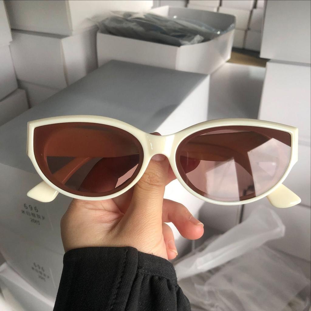 Cat Eye New Oval Sunglasses Personalized Vintage Fashion Trendy Female Girls Shades Popular Brand Designer Eyewear Lentes
